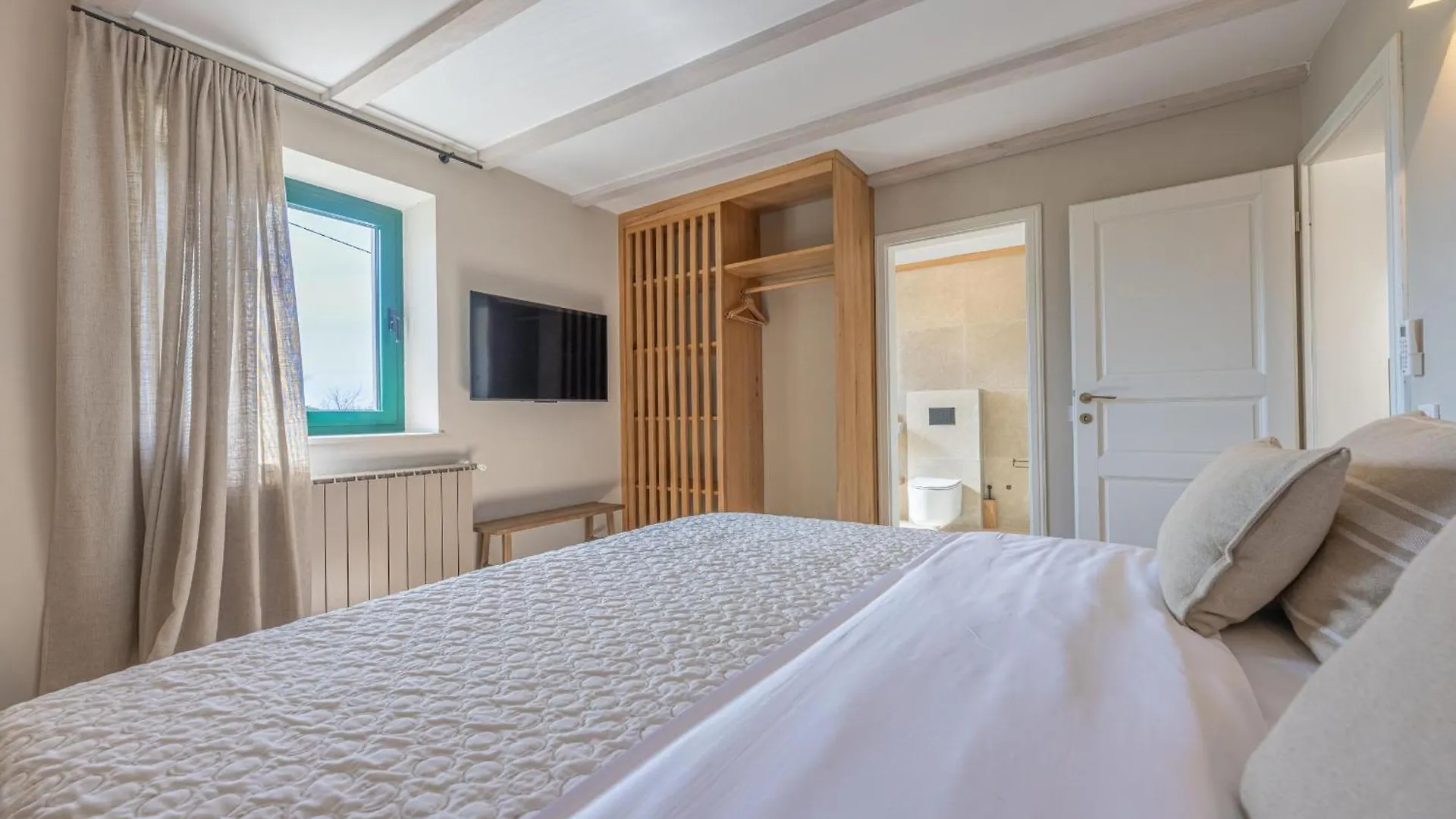 Luxury Villa Casa Nova With Wellness And Game Room Bale