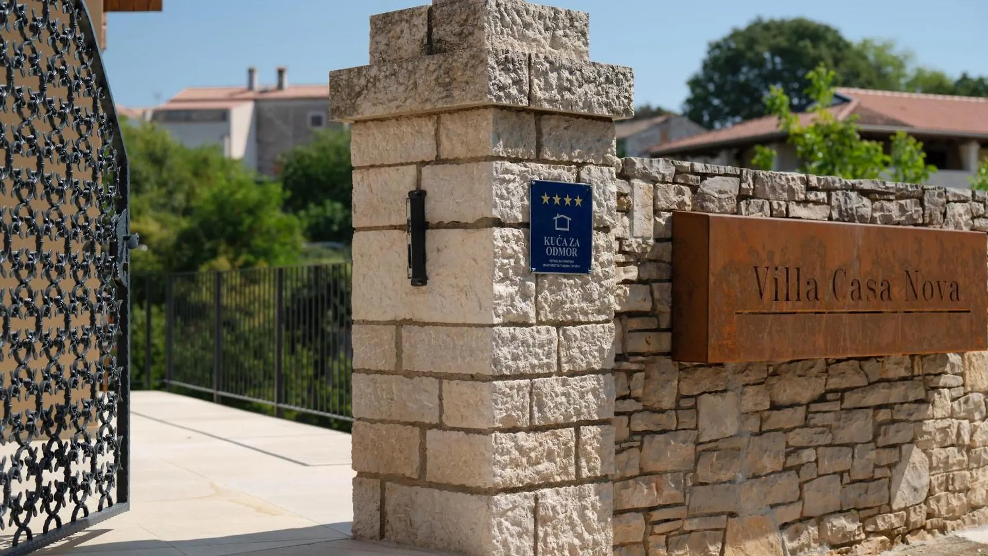 Luxury Villa Casa Nova With Wellness And Game Room Bale