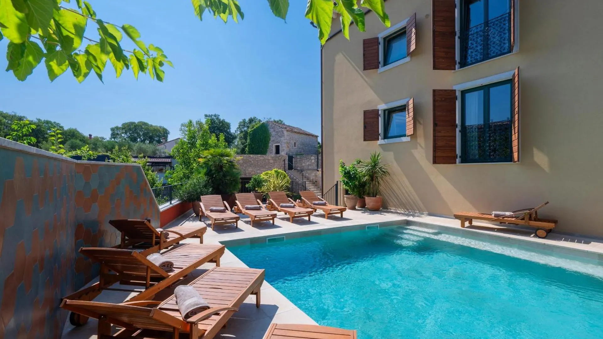 Luxury Villa Casa Nova With Wellness And Game Room Bale